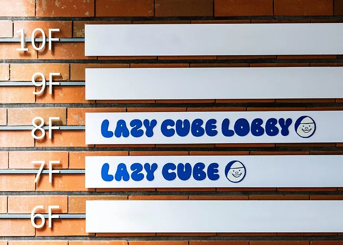 Lazy Cube Hotel cápsula *